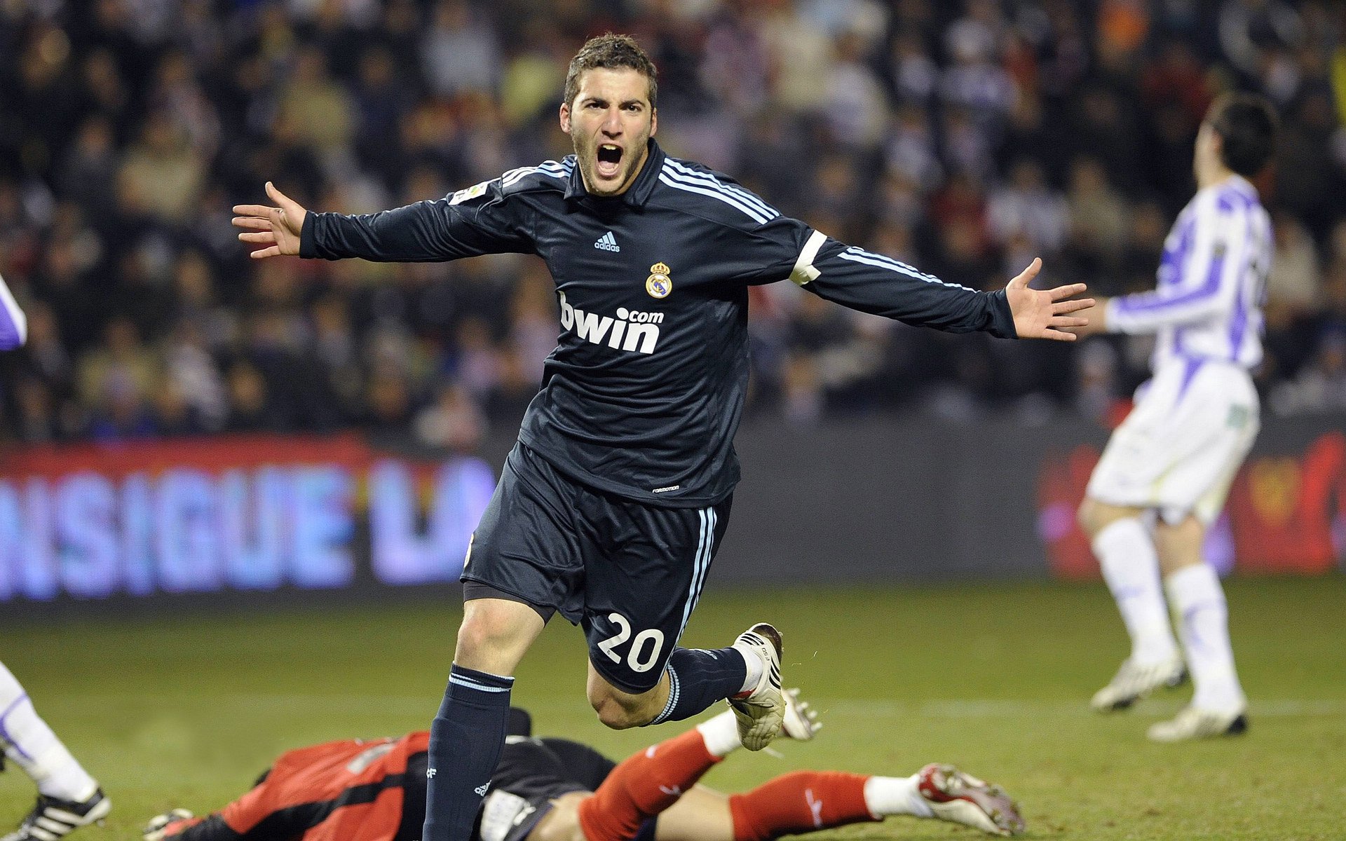 一抢即打，压迫转化率极高